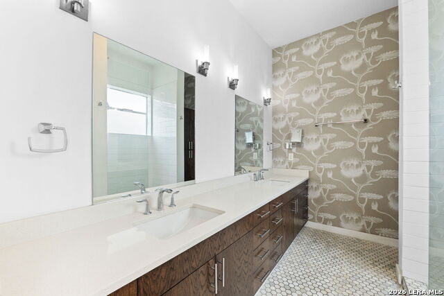 1120 E Quincy Property Photo 30