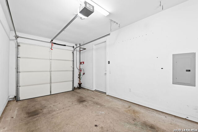1120 E Quincy Property Photo 32