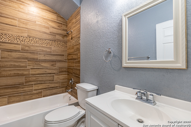479 Corliss Property Photo 16
