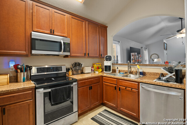 9419 Copper Mist Property Photo 13