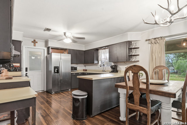 1195 Fm 471 N Property Photo 10