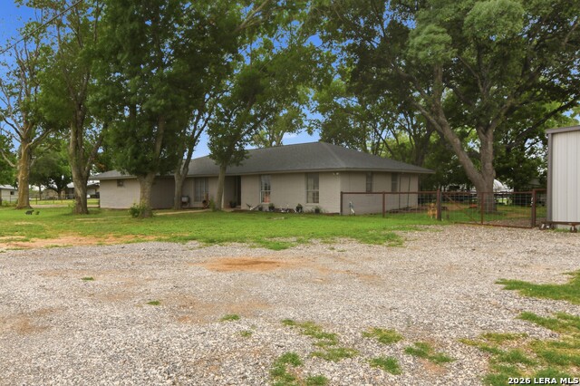 1195 Fm 471 N Property Photo 36