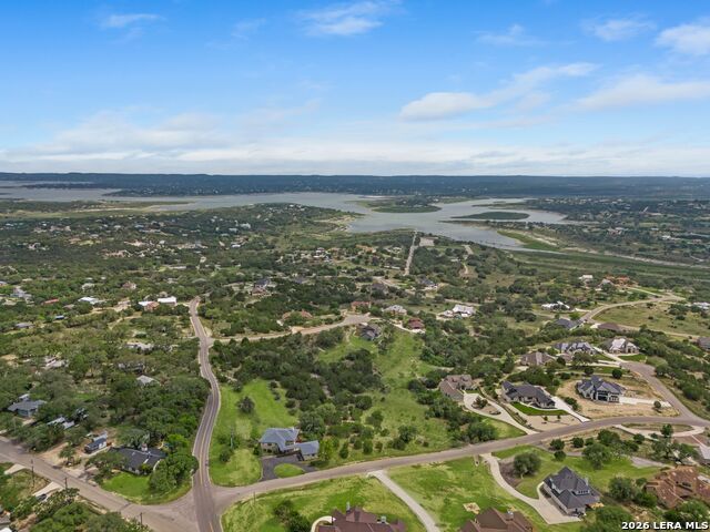 121 Secret Property Photo 5
