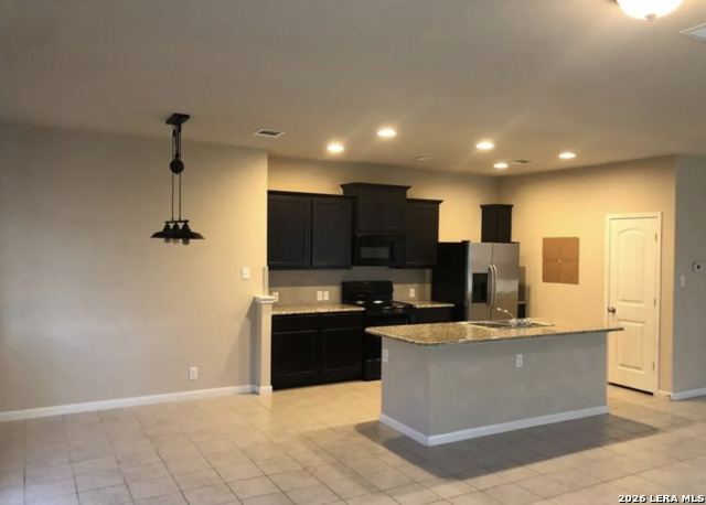 475 Willow Arch Property Photo 2