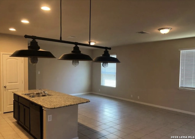 475 Willow Arch Property Photo 3