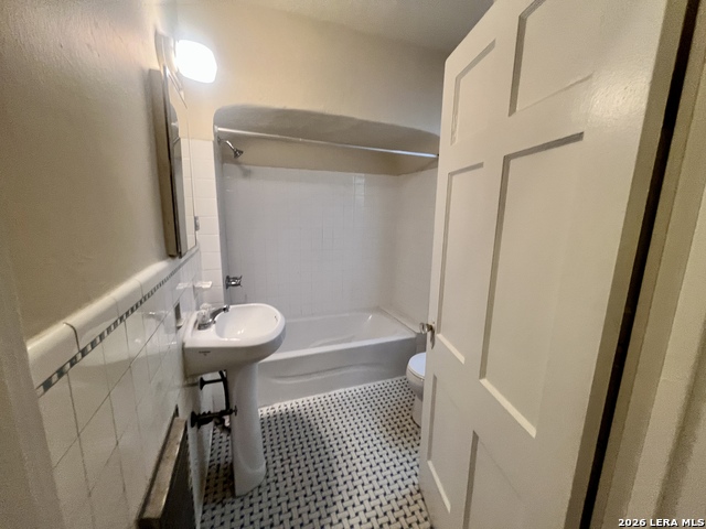 424 E Ashby Pl Property Photo 11