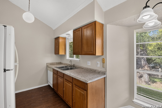 5411 Encanta Property Photo 9