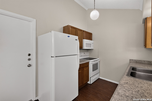 5411 Encanta Property Photo 10