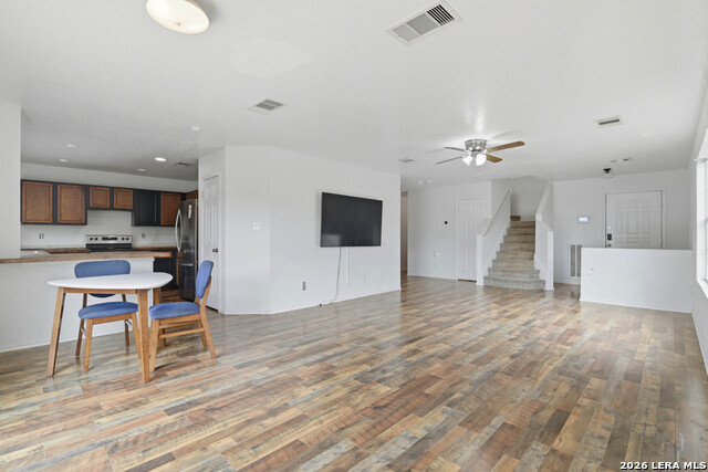 10102 Southern Sun Property Photo 6