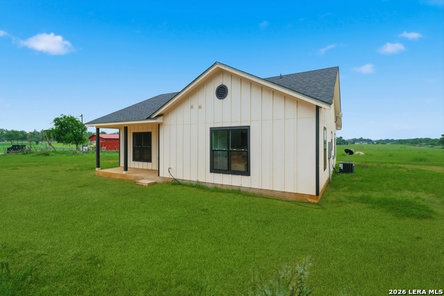 20922 Kinney Rd Property Photo 3
