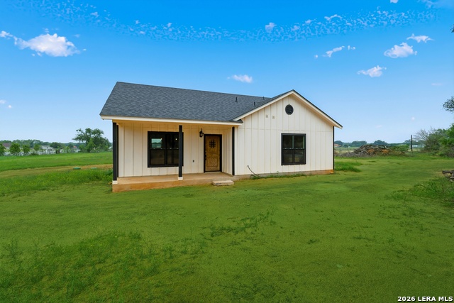 20922 Kinney Rd Property Photo 4
