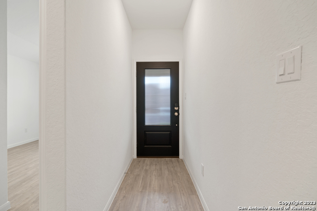 9105 Navarro Vista Property Photo 4