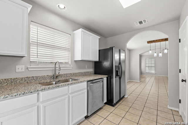 6726 Raintree Path Property Photo 6