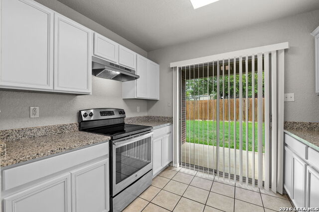 6726 Raintree Path Property Photo 7