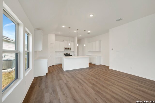 2848 Cavern Grove Property Photo 9