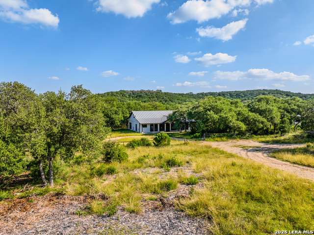 401 Pr 2410 Property Photo 10