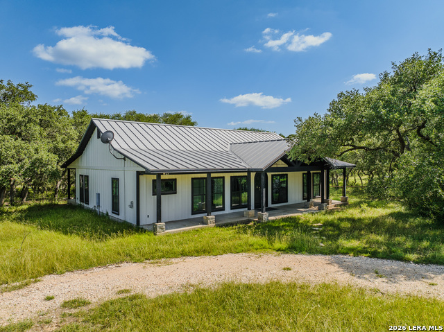 401 Pr 2410 Property Photo 24
