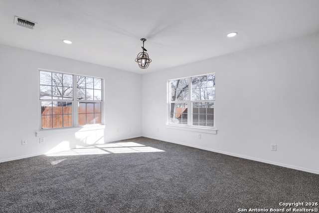1112 Gladstone Property Photo 13
