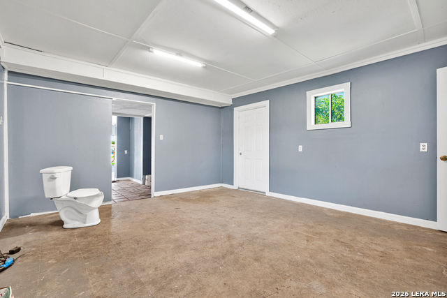 710 N Teel Property Photo 9