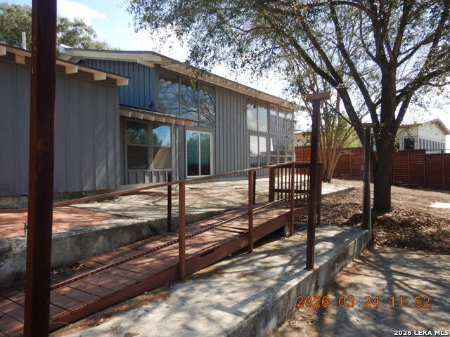 122 Downing Property Photo 3