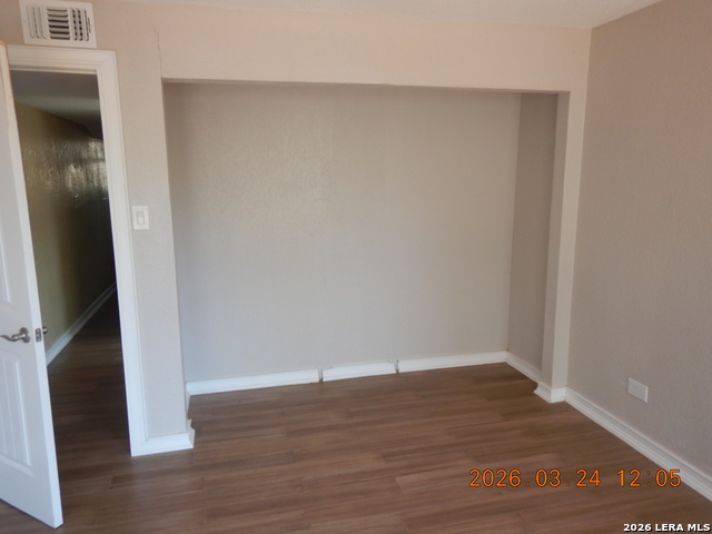 122 Downing Property Photo 22