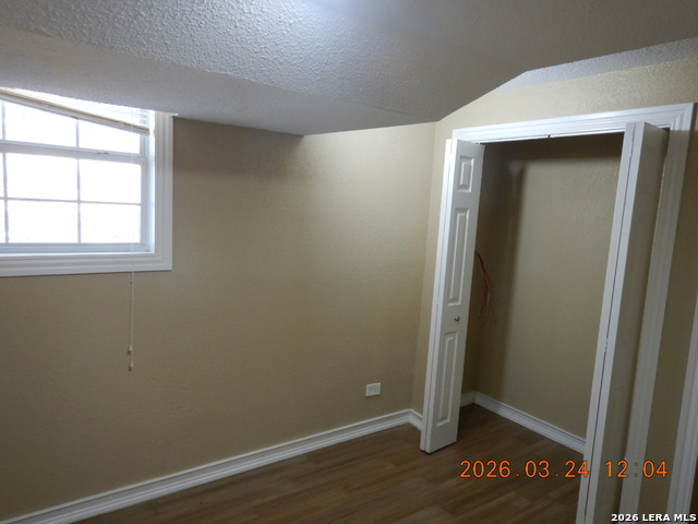 122 Downing Property Photo 33