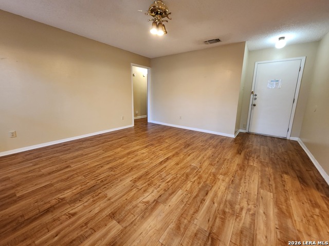 929 Ohio St Property Photo 5