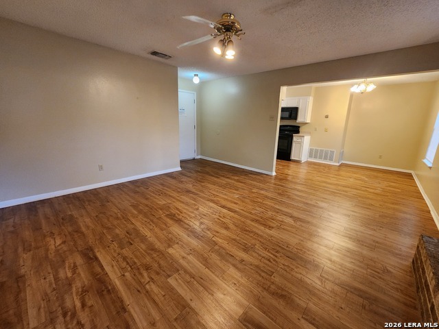 929 Ohio St Property Photo 6