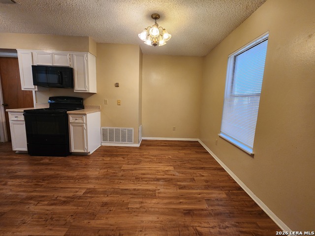 929 Ohio St Property Photo 7