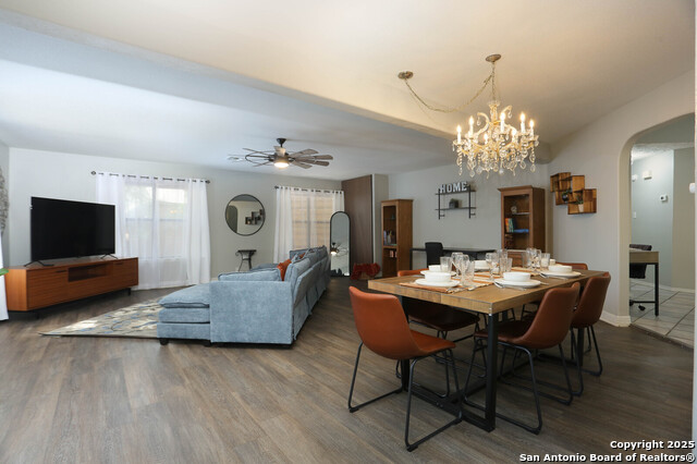 9011 Welles Way Property Photo 9