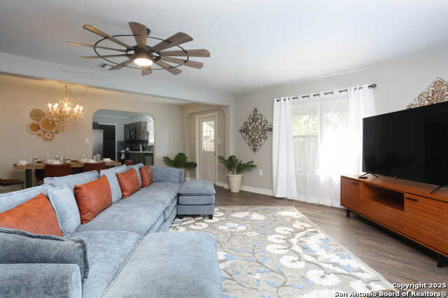 9011 Welles Way Property Photo 10