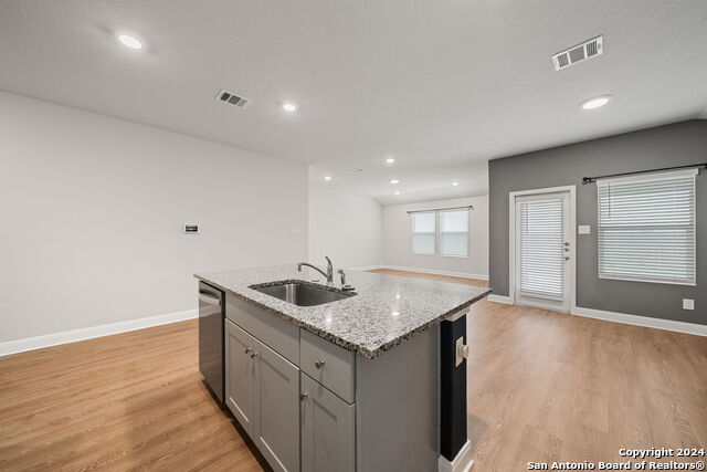 1080 Amble Oak Property Photo 6