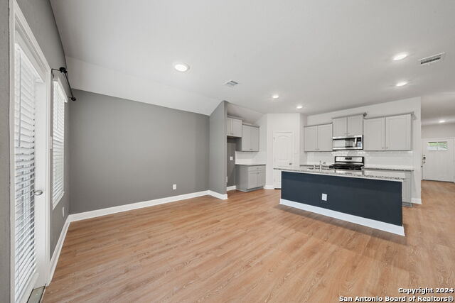 1080 Amble Oak Property Photo 9