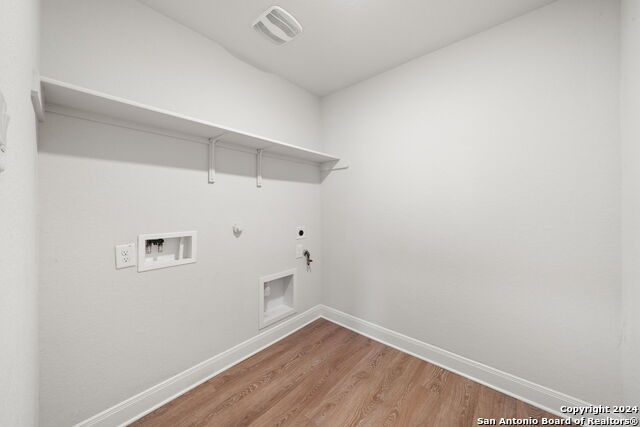 1080 Amble Oak Property Photo 28