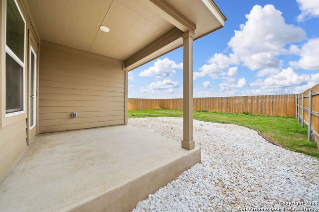 1080 Amble Oak Property Photo 38