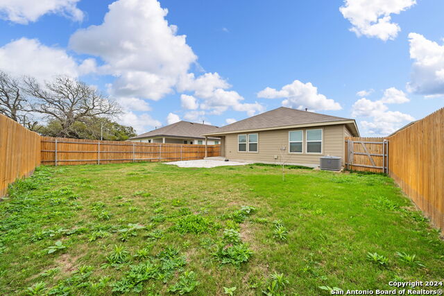 1080 Amble Oak Property Photo 40