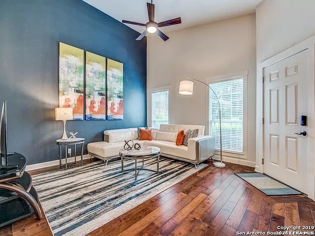 30 Chapel Hill Property Photo 3