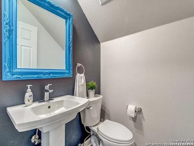 30 Chapel Hill Property Photo 12