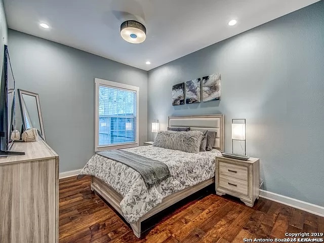 30 Chapel Hill Property Photo 13