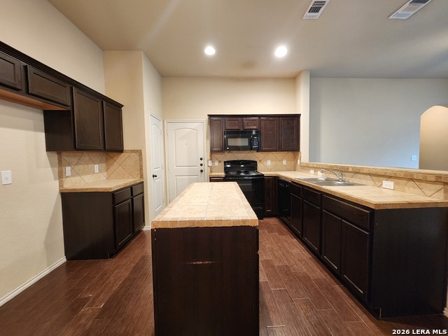 712 Creekside Cir Property Photo 13