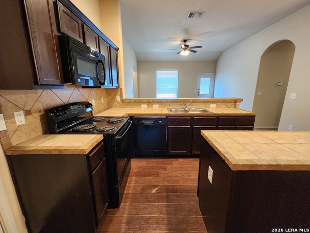 712 Creekside Cir Property Photo 14