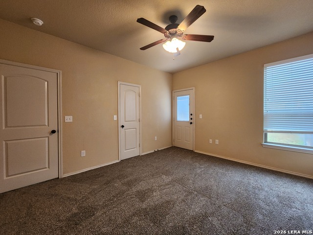 712 Creekside Cir Property Photo 33