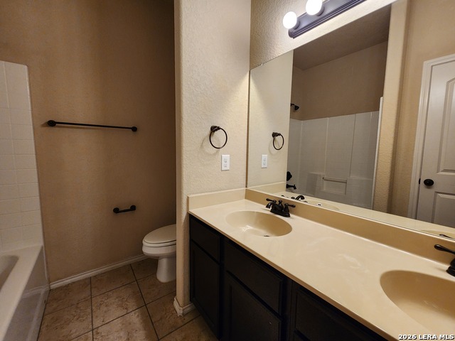 712 Creekside Cir Property Photo 36