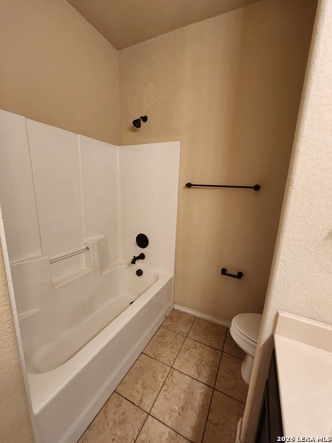 712 Creekside Cir Property Photo 37