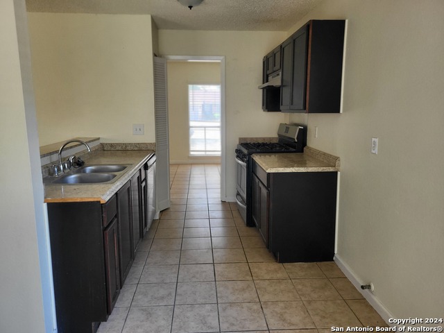 9483 Bowen Dr Property Photo 3