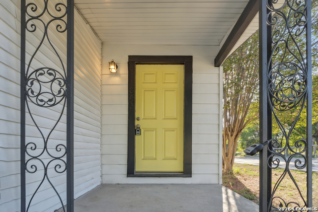 843 Zachry Dr Property Photo 4