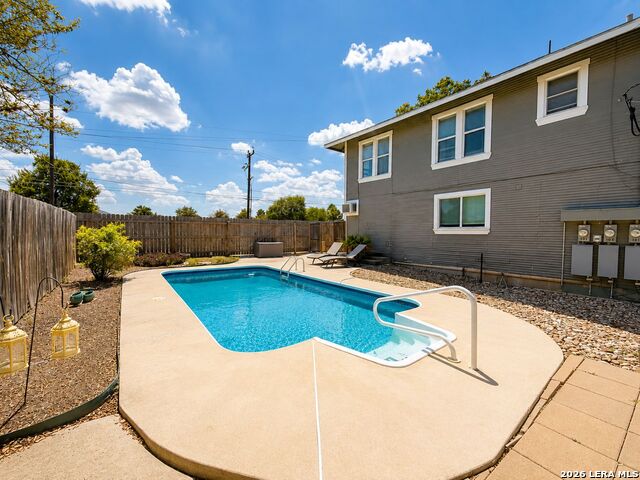 743 Eleanor Property Photo 2