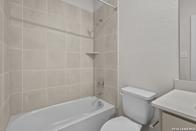 2532 Heritance Pass Property Photo 23