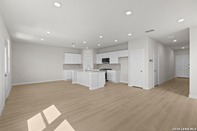 15420 Lonehollow Lake Property Photo 6