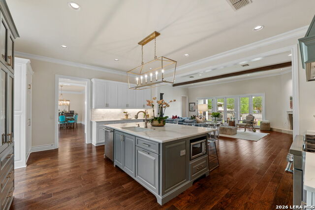 608 Morningside Property Photo 13